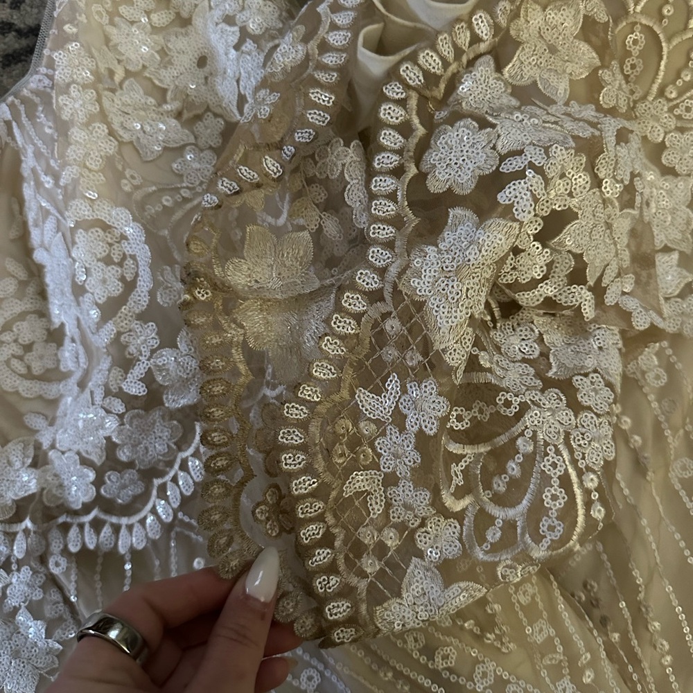 Adrianna Papell Dress size 2 but was altered - Picture 2 of 7
